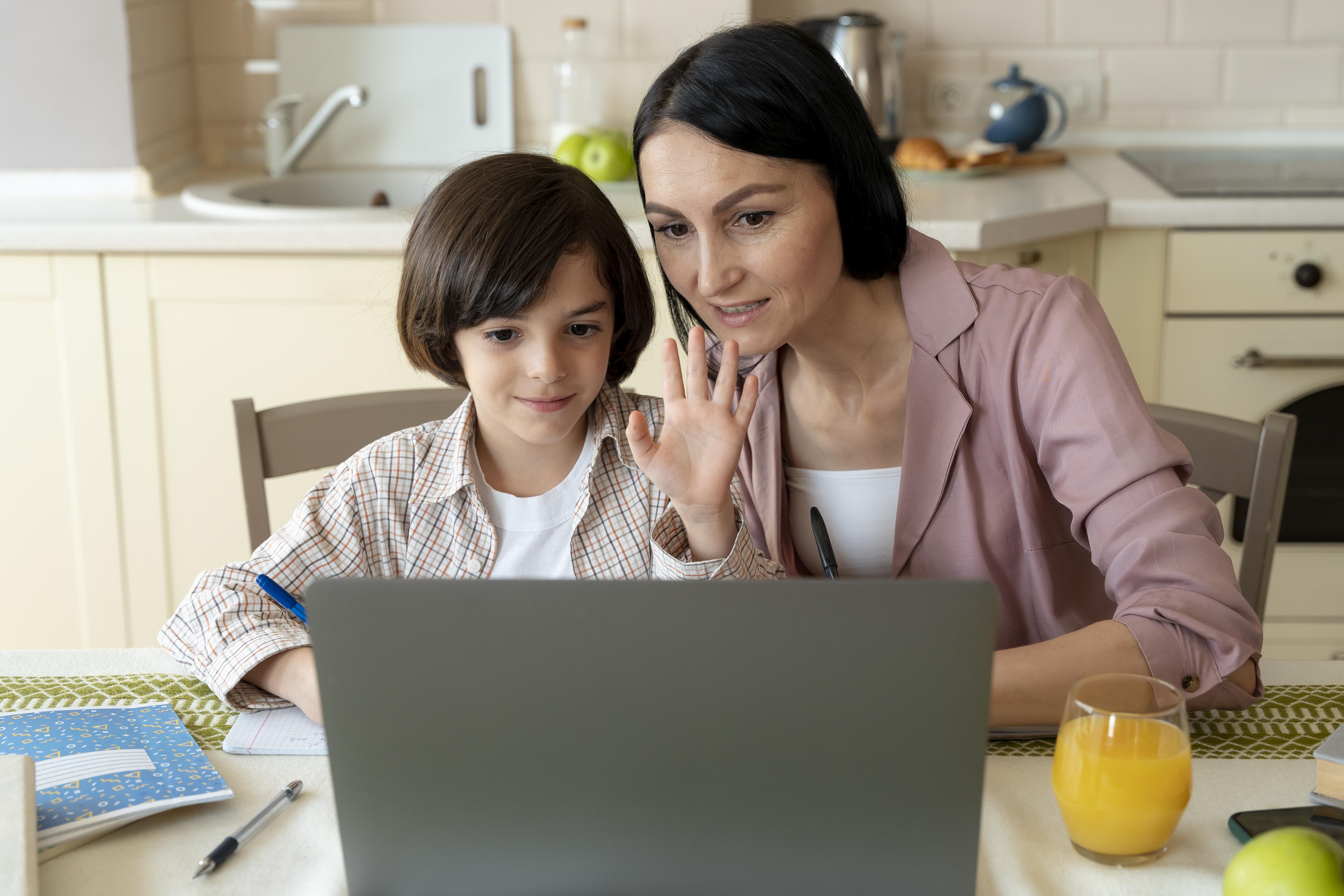 Cómo Puedo Ayudar a que mi Niño aprenda Inglés