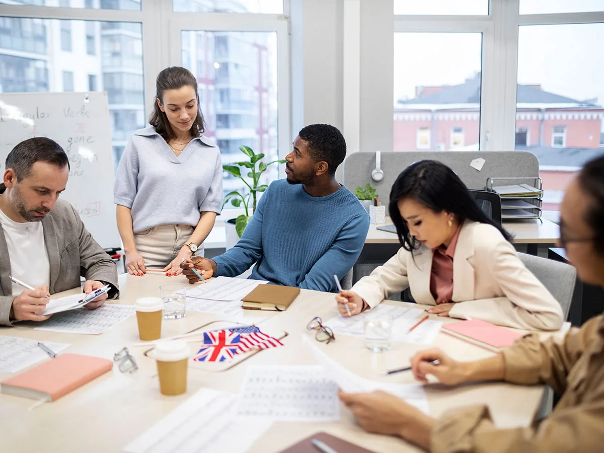 Palabras en inglés que debes evitar en un entorno laboral
